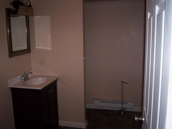 5th image of 160 Pinevilla Dr