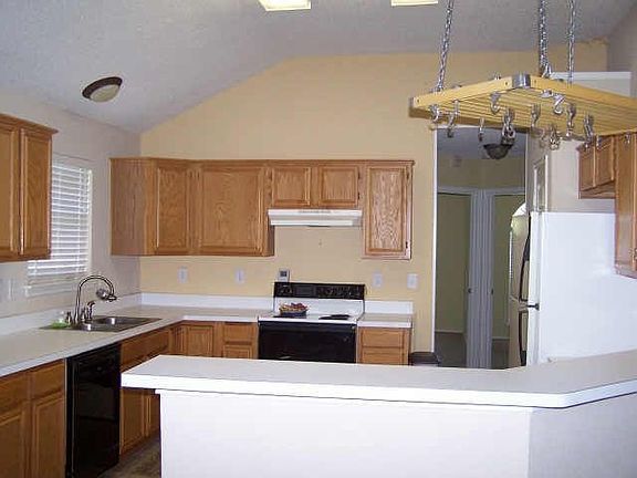 2nd image of 2354 Bentley Ct