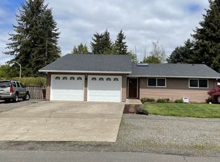 975 NW Garibaldi St, Hillsboro, OR