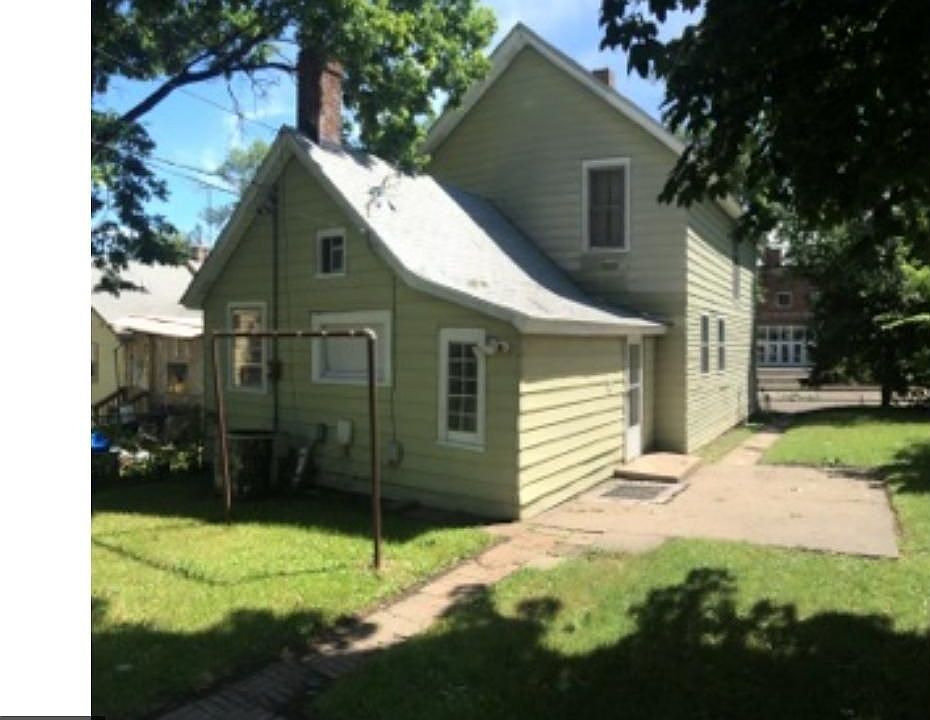 1st image of 1043 Galtier St
