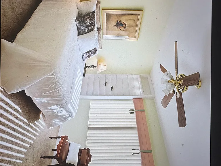 Apricot Ln — Photo 8