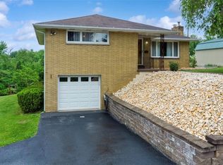 946 Pearis Rd, Elizabeth, PA 15037