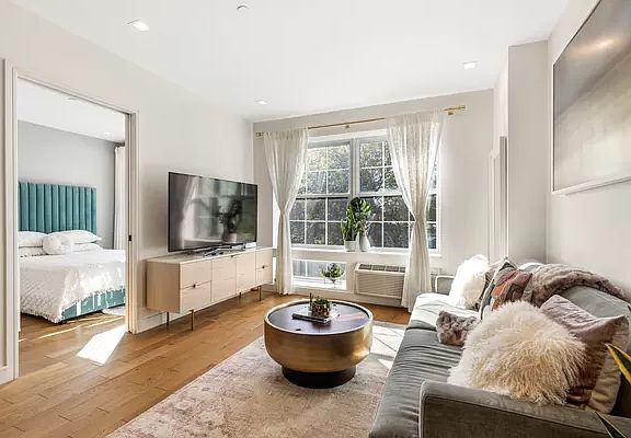 2nd image of 1229 Putman Ave #3C