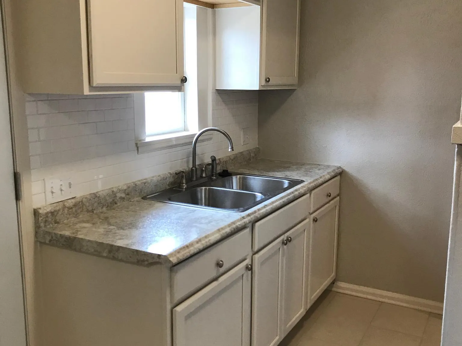 1 bed, $575 — Photo 4