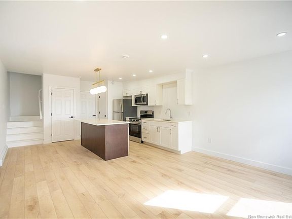 5th image of 20 Harding St #3