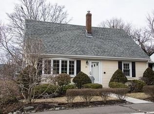 26 Charles St, Salem, MA 01970