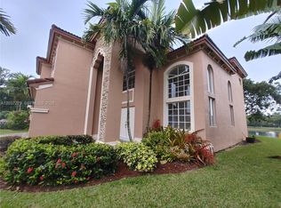 21893 SW 95th Pl, Cutler Bay, FL 33190