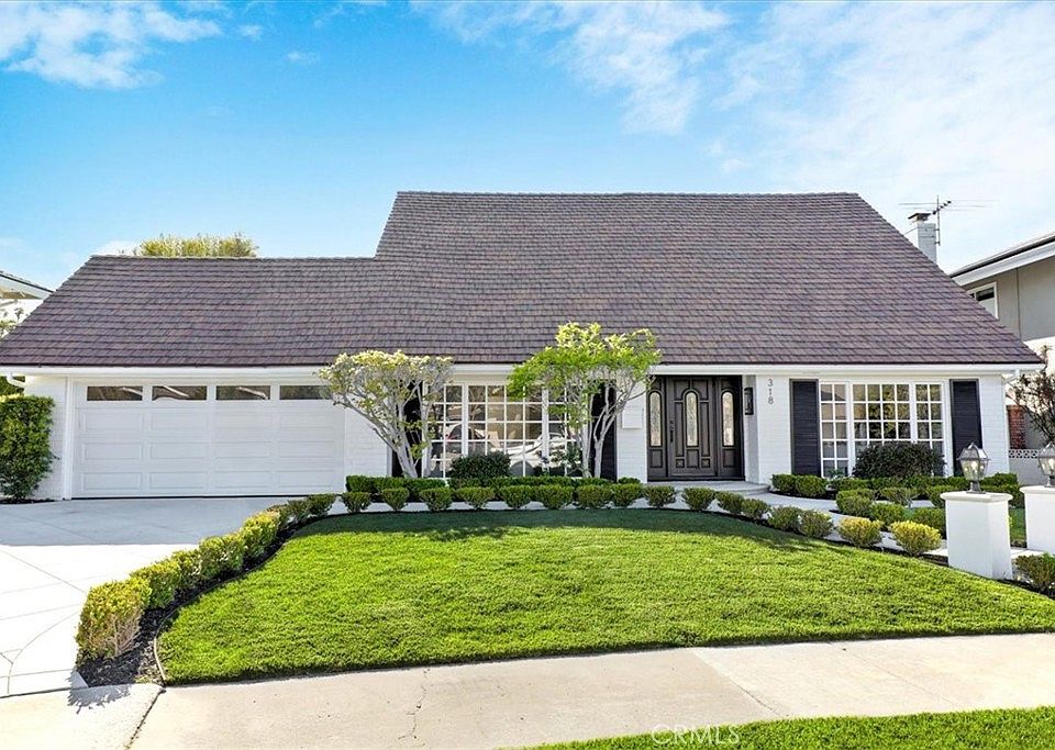 1st image of 318 S Violet Ln