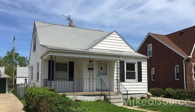 20469 Washtenaw St photo 1