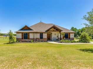 107 Sunray Ct, Weatherford, TX 76087