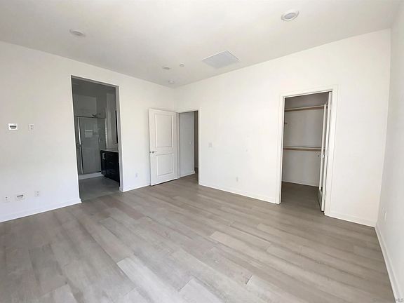 4th image of 10462 Newbliss Way