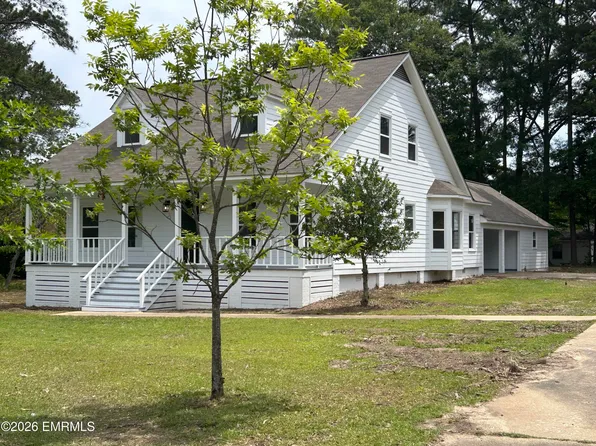 64 Meadowview Dr, Louisville, MS 39339