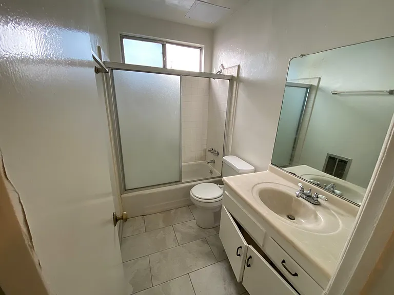 11706 Mayfield Ave #2 — Photo 4