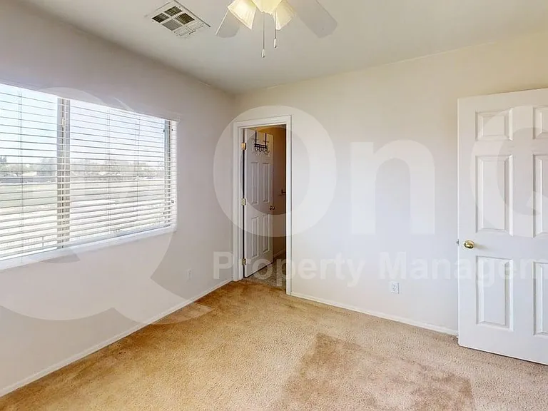 22249 E Calle De Flores — Photo 17