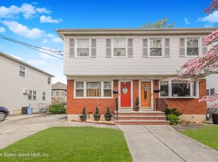21 Scarsdale St, Staten Island, NY 10308