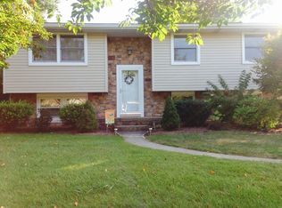 615 Rutgers Ln, Altoona, PA 16602