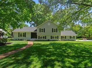 6300 Rocky Falls Rd, Charlotte, NC 28211