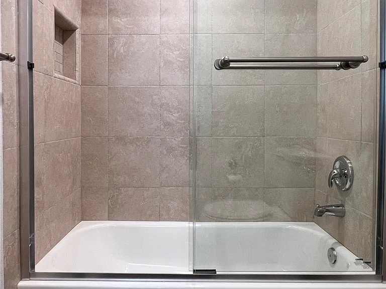 134 S Western Ave #20 — Photo 17