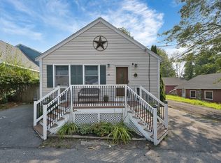 56 Richardson Ave, Dracut, MA 01826
