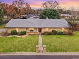 1203 Clearwater, New Braunfels, TX 78130