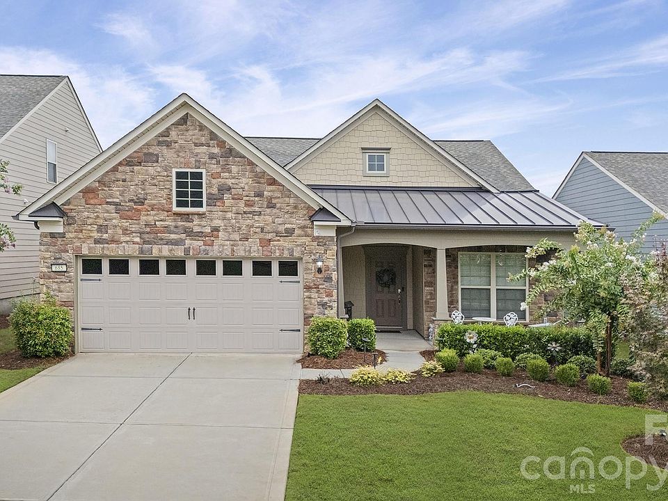1st image of 685 Birchway Dr