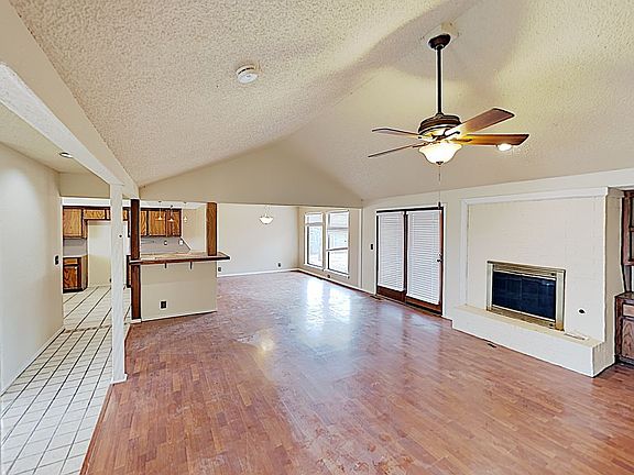 4th image of 12521 High Meadow Dr