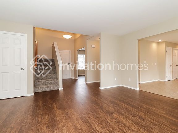 5th image of 17111 116th Ave E