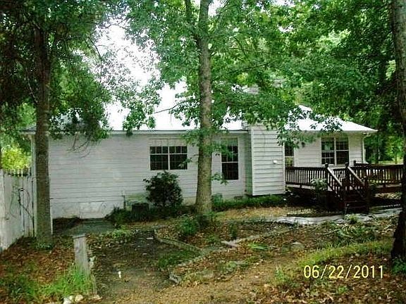 5th image of 180 Rockland Dr