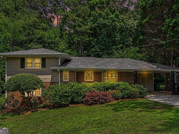 2nd image of 2632 Laurel Ridge Dr