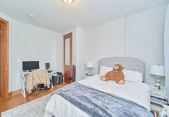 3rd image of 595 10th Ave APT 3N