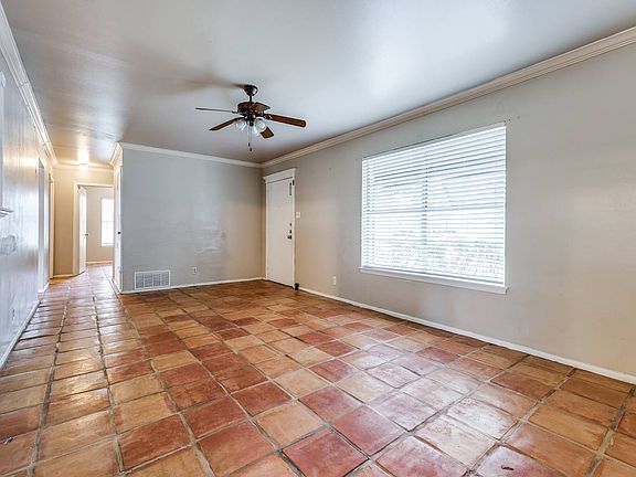 5th image of 8258 Campobello Dr