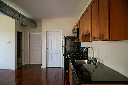501 S 52nd St #3R Photo 1