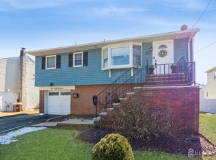 184 E Henry Pl, Iselin, NJ 08830