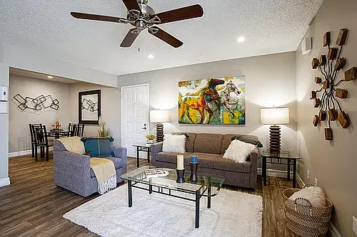 Chandler Meadows Furnished Apartments — Photo 43