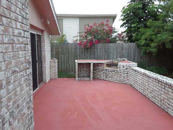 3rd image of 14338 Scallop St