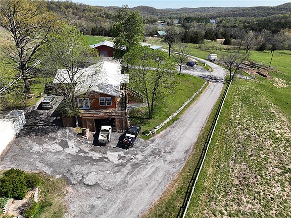5th image of 714 County Road 629