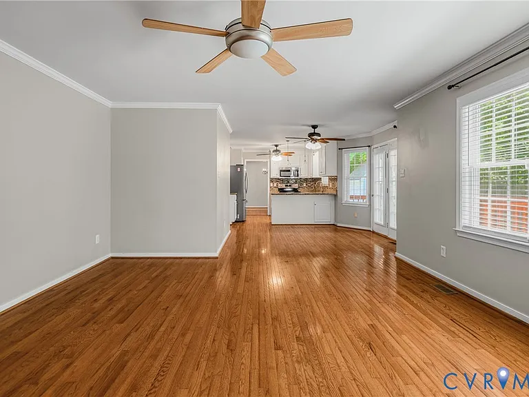 3924 Liberty Point Dr — Photo 24