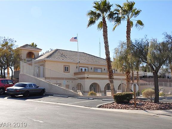 5th image of 864 Oriole Way