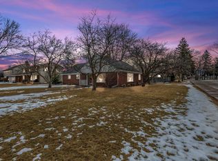 1724 S Hycrest Dr, Appleton, WI 54914