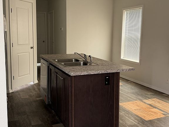 3rd image of 1523 SE 162nd Ave Unit 32