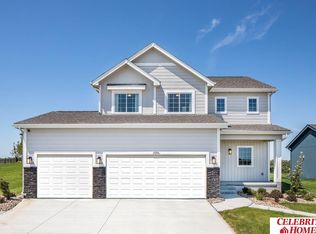 8026 S 199th St, Gretna, NE 68028