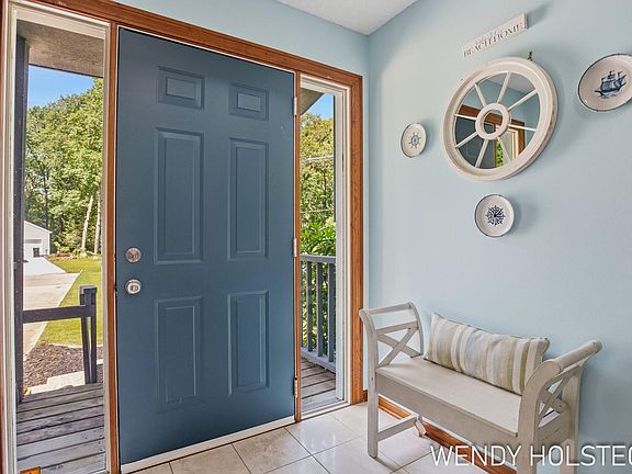 5th image of 2135 Lakeridge Dr