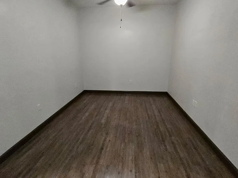 107 W Canadian Ave #2 — Photo 8