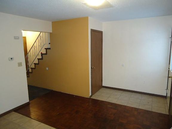 3rd image of 3154 Losey Blvd S APT B