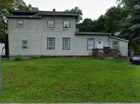149 Oakland St
