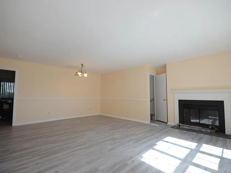 4085 Weeping Willow Ct — Photo 21