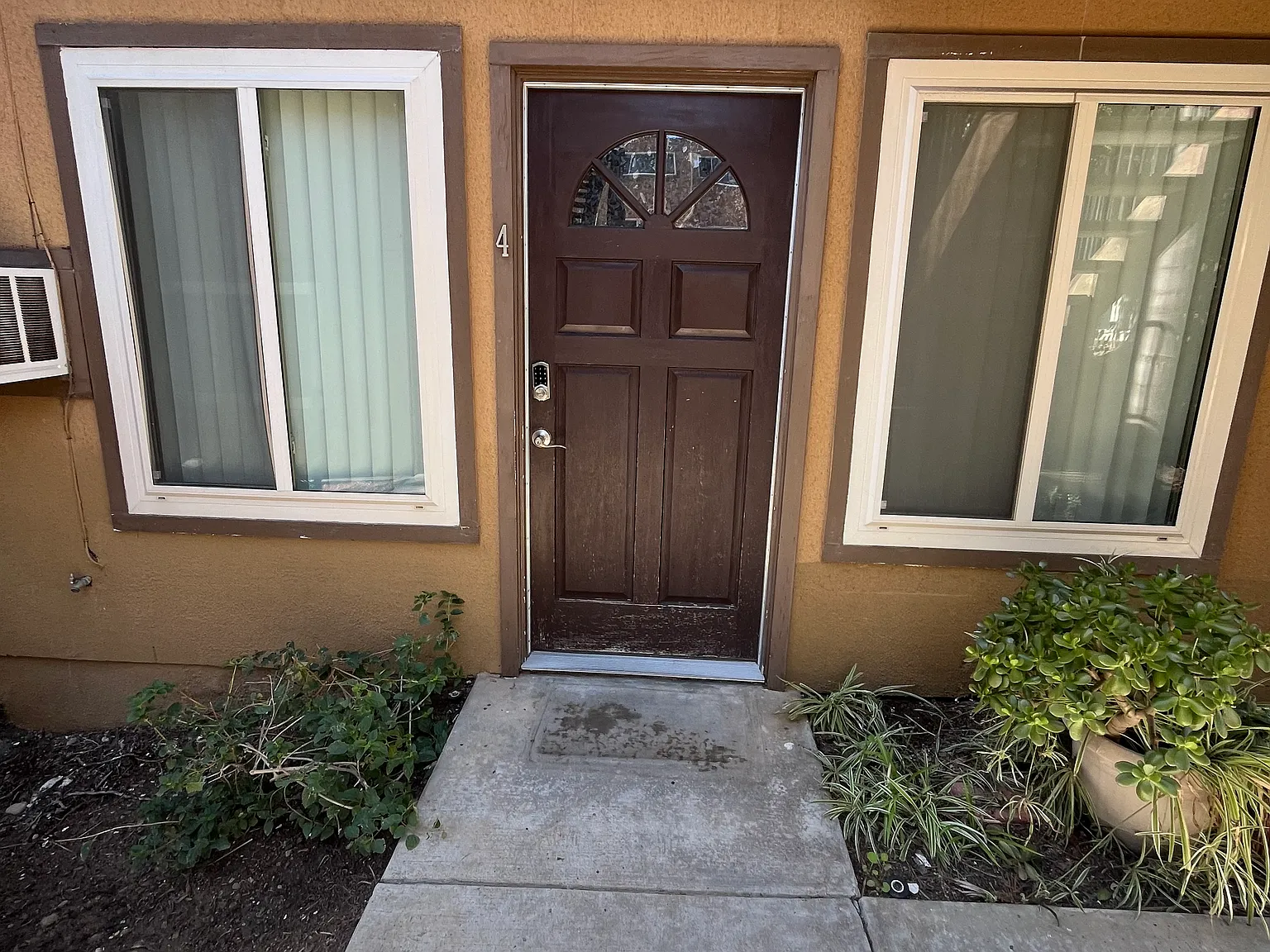 1 bed, 500 sqft, $2,100 — Photo 2