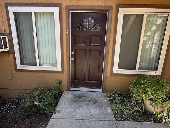 2nd image of 5505 Adelaide Ave Unit 4