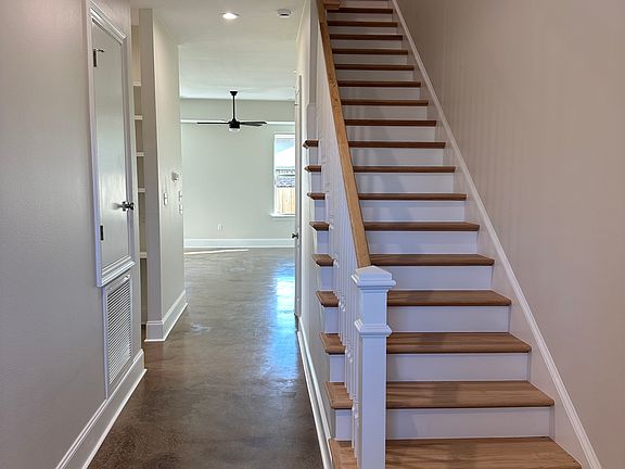 2nd image of 116 Berger St #B