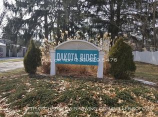 720 Pine Knolls Dr APT 5, Akron, OH 44310